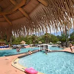 Vias-plage Les Salisses Quality Holidays * 비아스