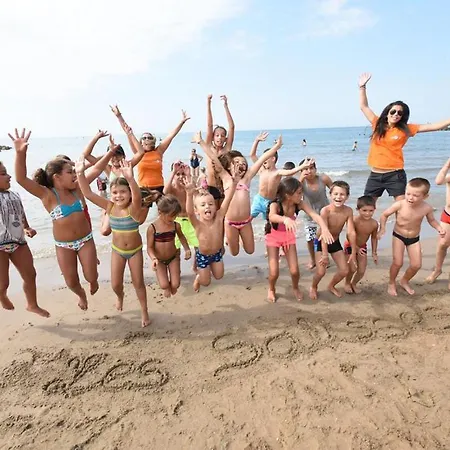 Vias-plage Les Salisses Quality Holidays Campsite Vias