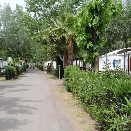 Vias-plage Les Salisses Quality Holidays Campsite *
