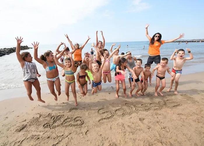 Vias-plage Les Salisses Quality Holidays אתר קמפינג ויאס