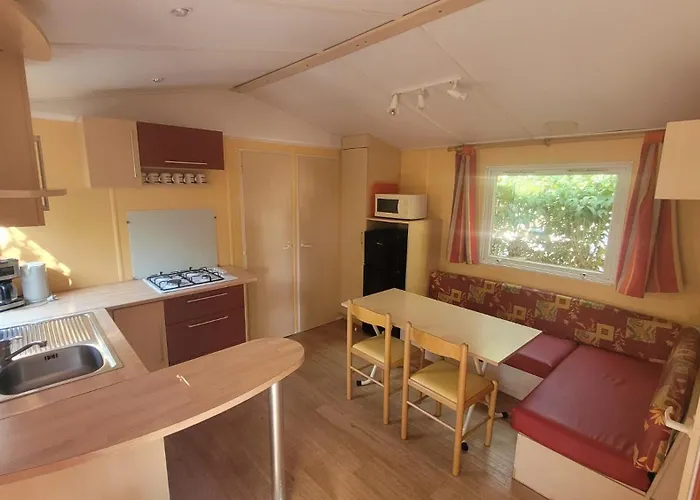 Vias-plage Les Salisses Quality Holidays ויאס