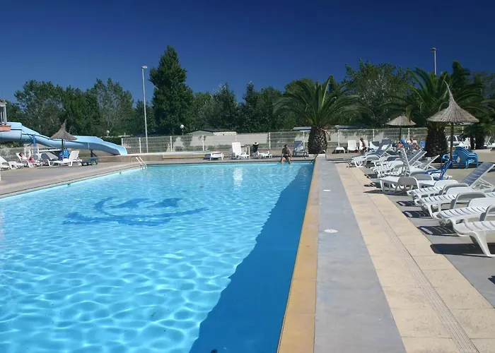 Vias-plage Les Salisses Quality Holidays אתר קמפינג